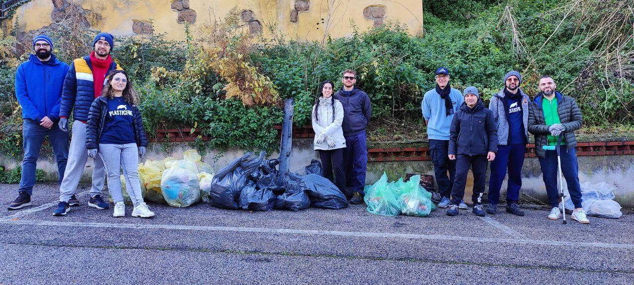 Una Terra che respira | A Zagarolo (RM) volontari in azione per ripulire l’area del Mercato