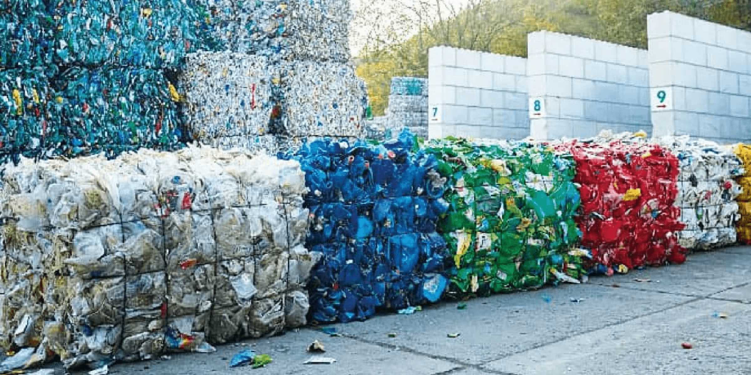 Plastica, la raccolta si ferma in più territori: serve cambio di passo!