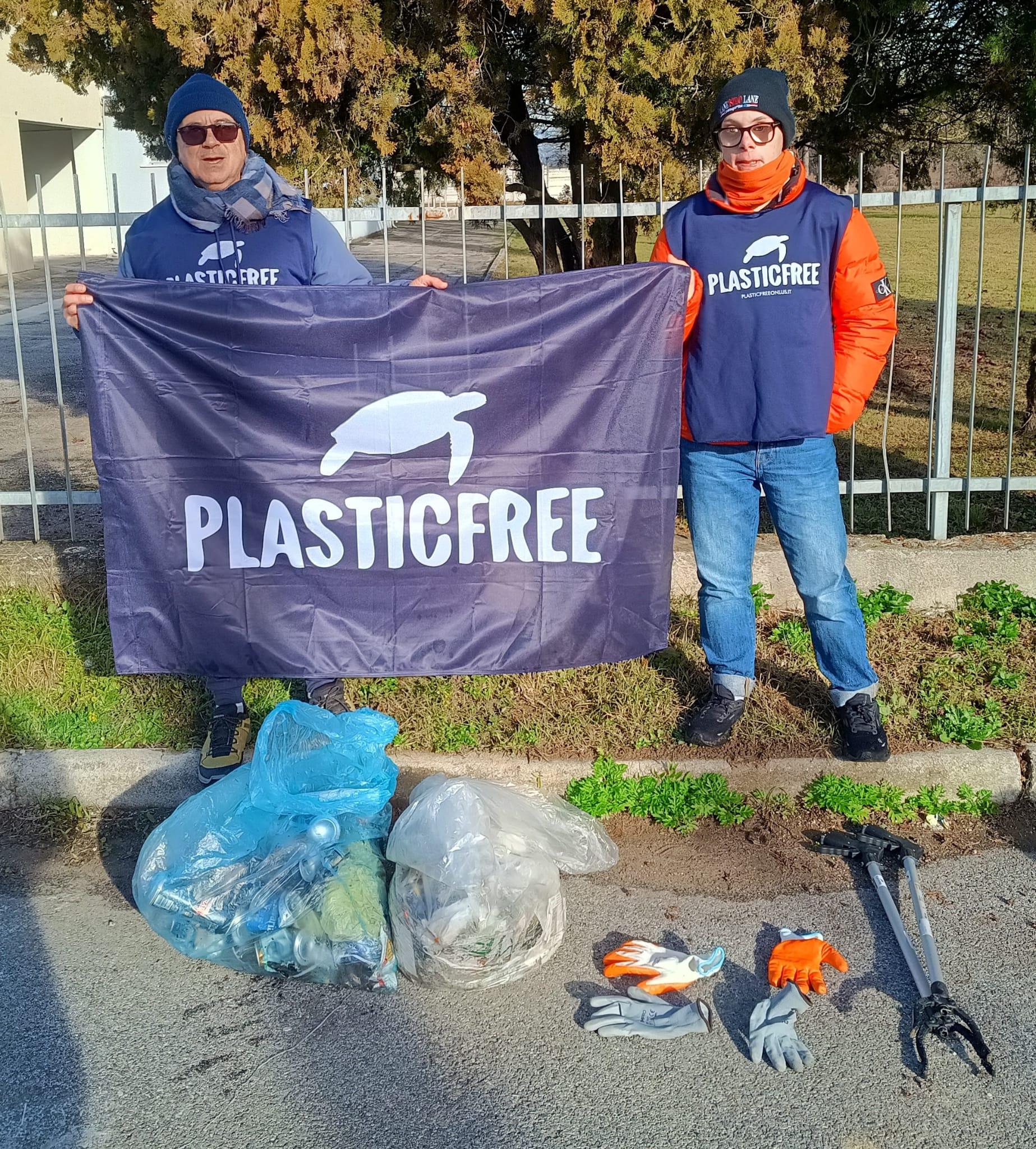 Passeggiata ecologica a Nogarazza di Arcugnano (VI): Quando la pulizia diventa occasione di condivisione