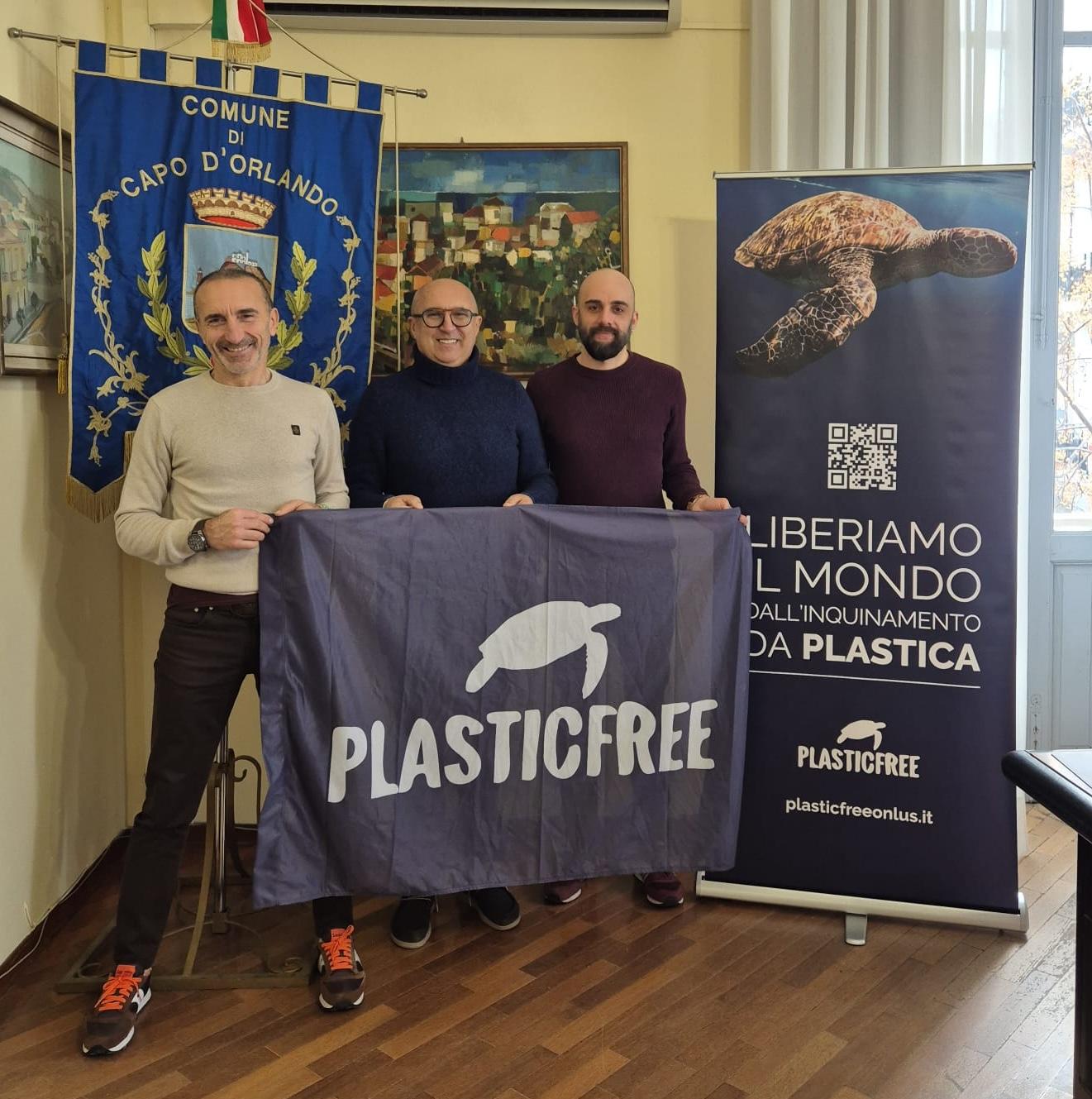 Capo d’Orlando (ME) rinnova il protocollo con Plastic Free: collaborazione rafforzata per la tutela del territorio