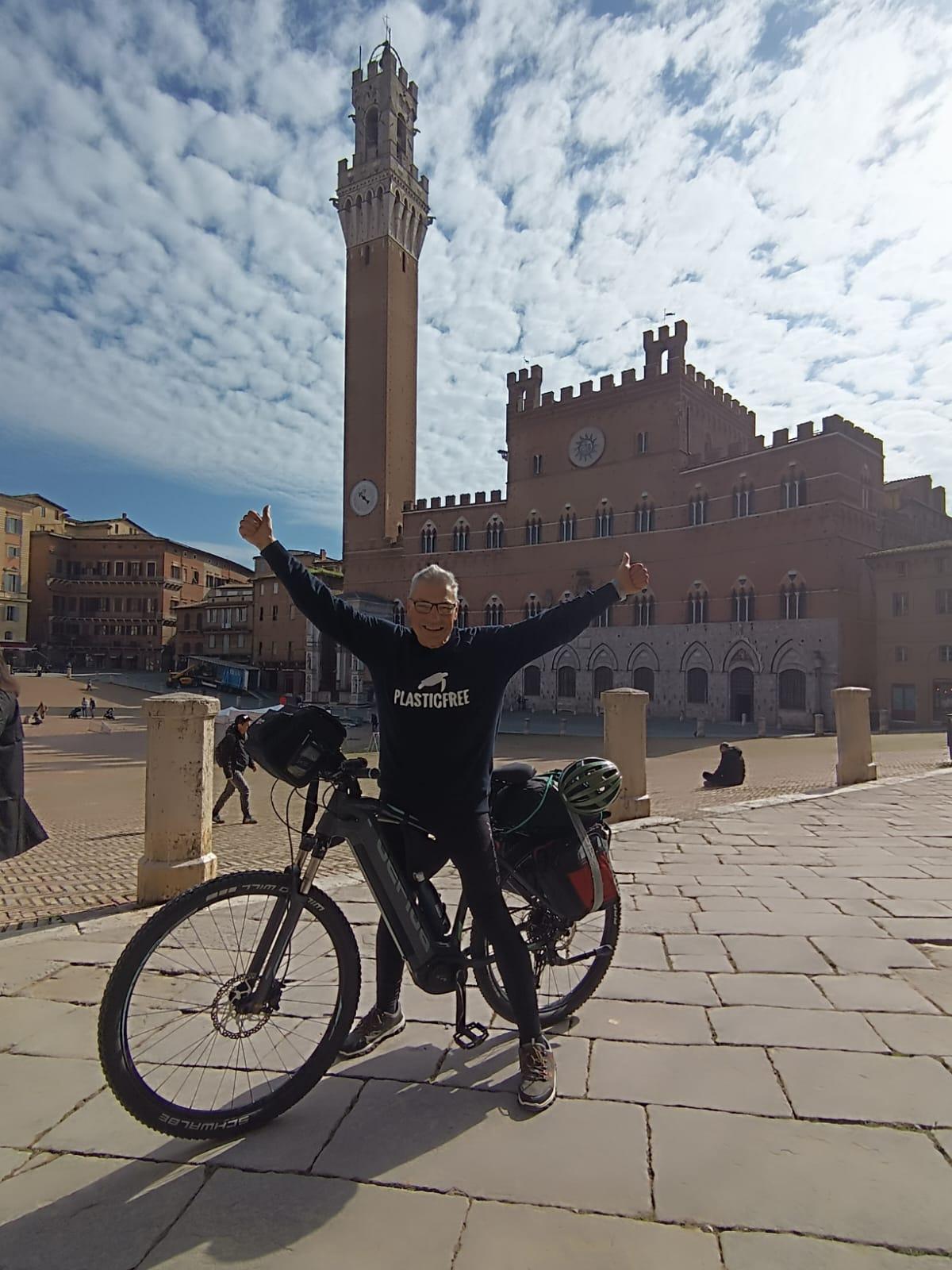 “Pedalando sulla Via Francigena per l’Ambiente”, da Siena a Roma in bicicletta a sostegno dei Comuni Plastic Free