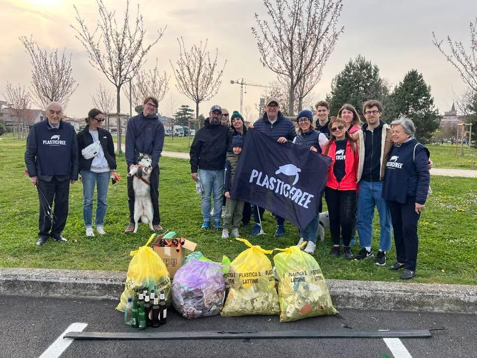 Plastic Free debutta a Bussolengo (VR): Prima passeggiata ecologica e nuovi volontari coinvolti