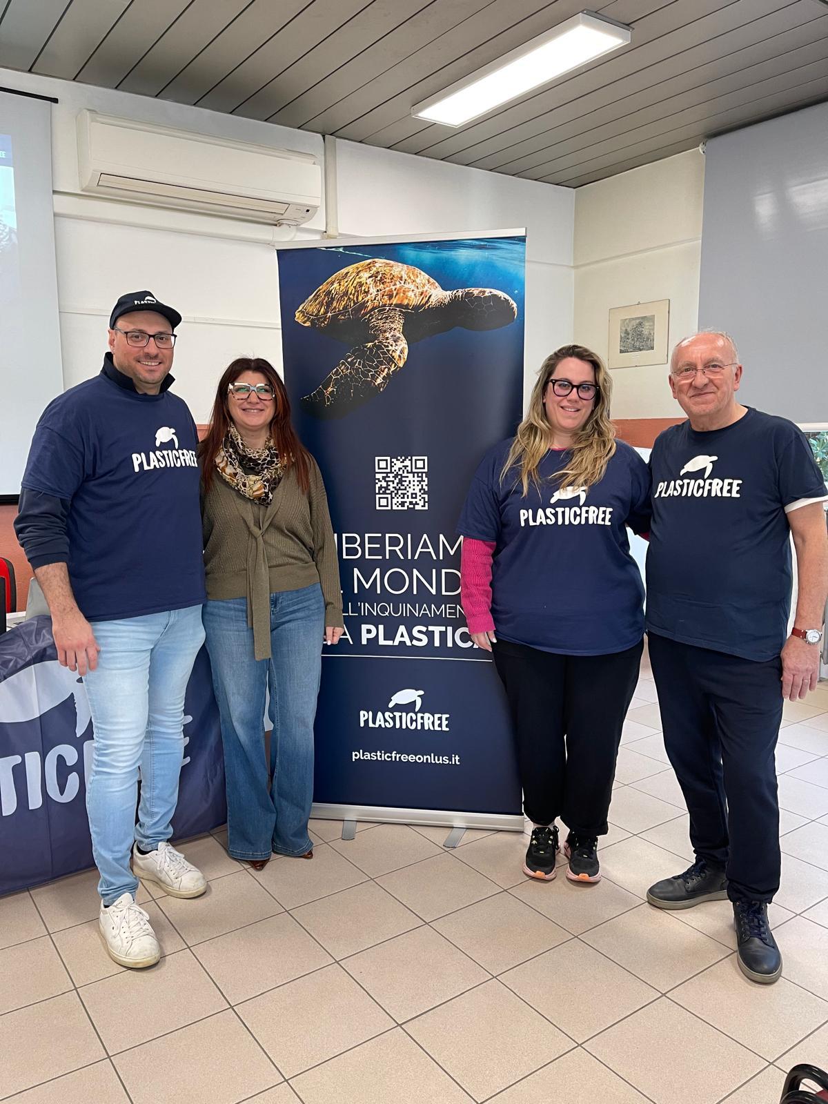 Plastic Free a Porto Viro (RO): studenti “Custodi del Mare” con il progetto insieme ad Adriatic LNG