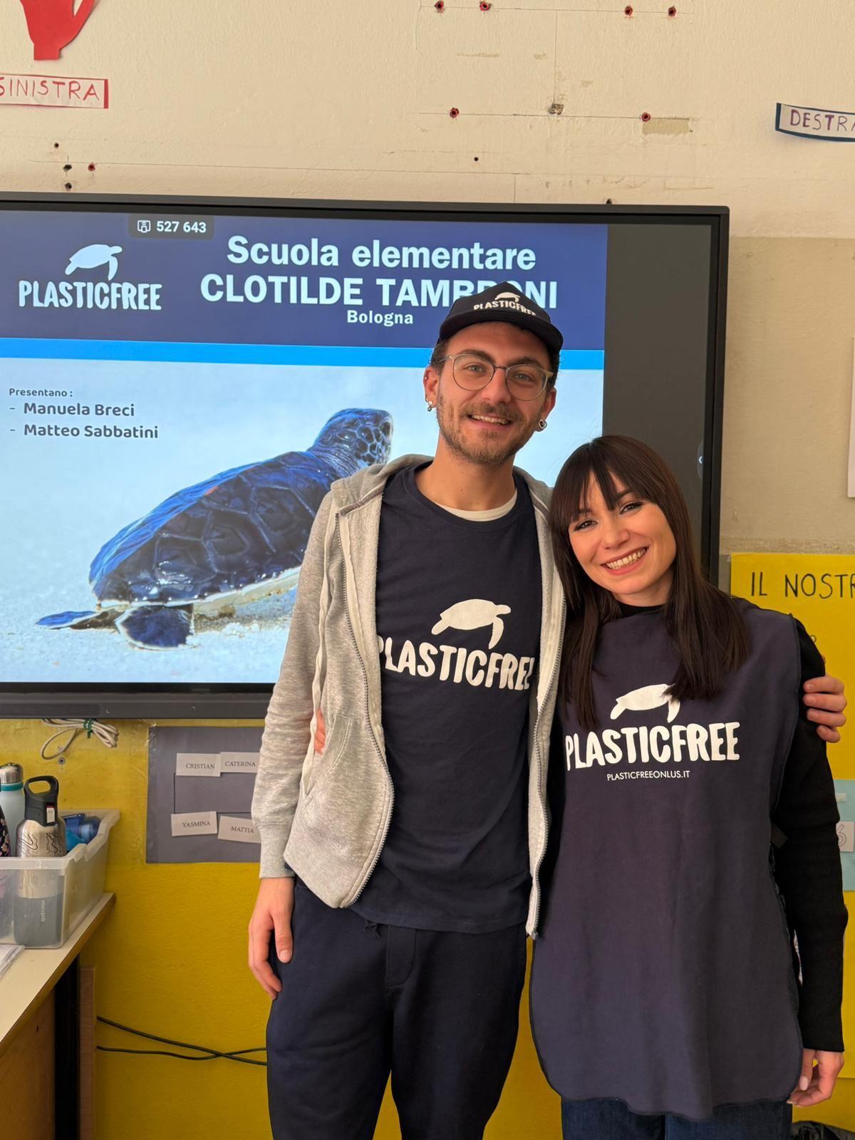 A Bologna la sensibilizzazione raddoppia: entusiasmo e curiosità tra i banchi di scuola con Plastic Free