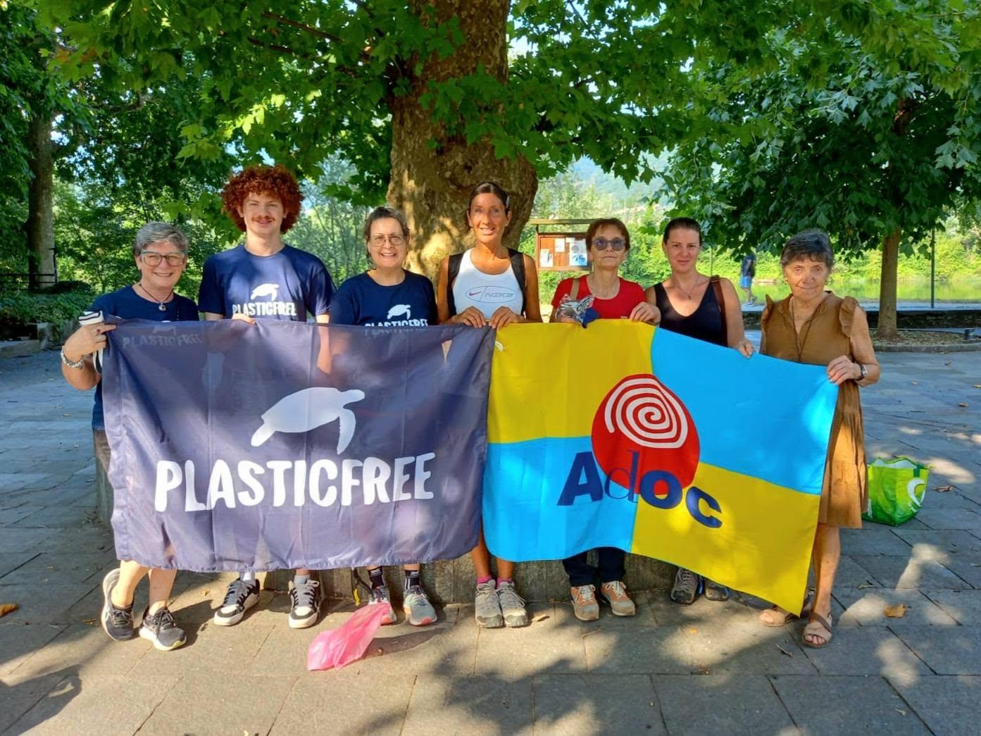 Calolziocorte (LC), Plastic Free e ADOC insieme per Re-Pack: raccolti 60 kg di rifiuti lungo il fiume