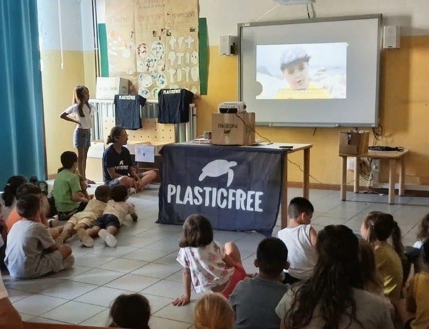 A Suzzara (MN) l’ambiente si impara da piccoli: Plastic Free incontra 40 bambini del CRED estivo