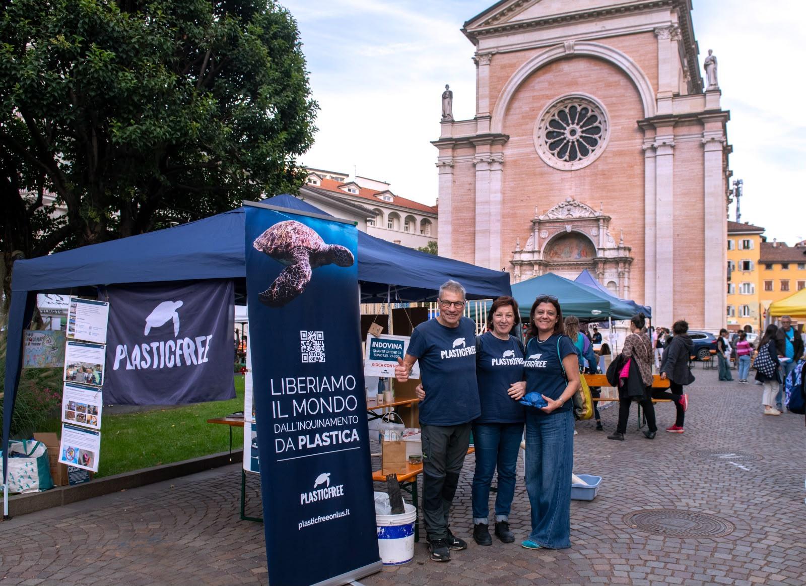 Trento, ambiente e partecipazione ad Altra-Piazza Fest: Plastic Free incontra cittadini e studenti