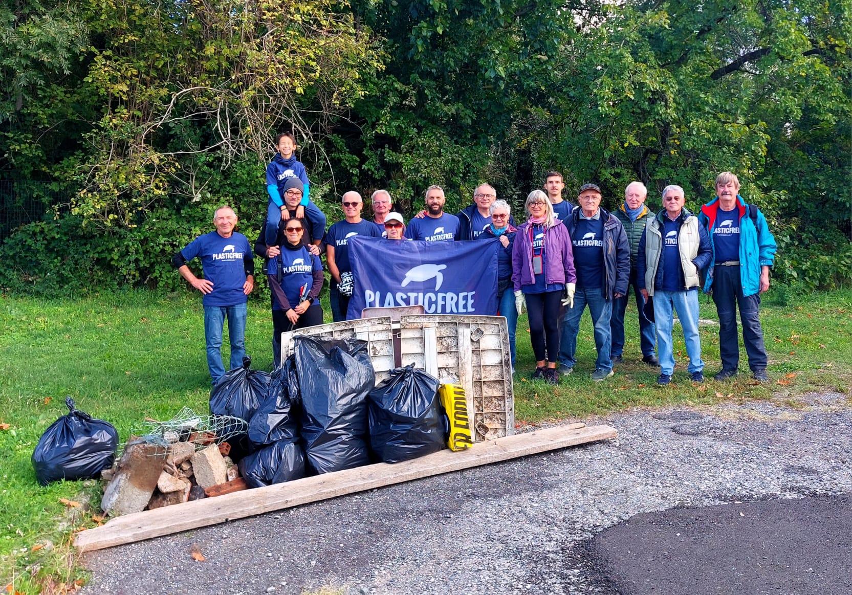 Torna il “bel vedere” ad Alpignano (TO): 16 volontari rimuovono quasi 200 kg di rifiuti