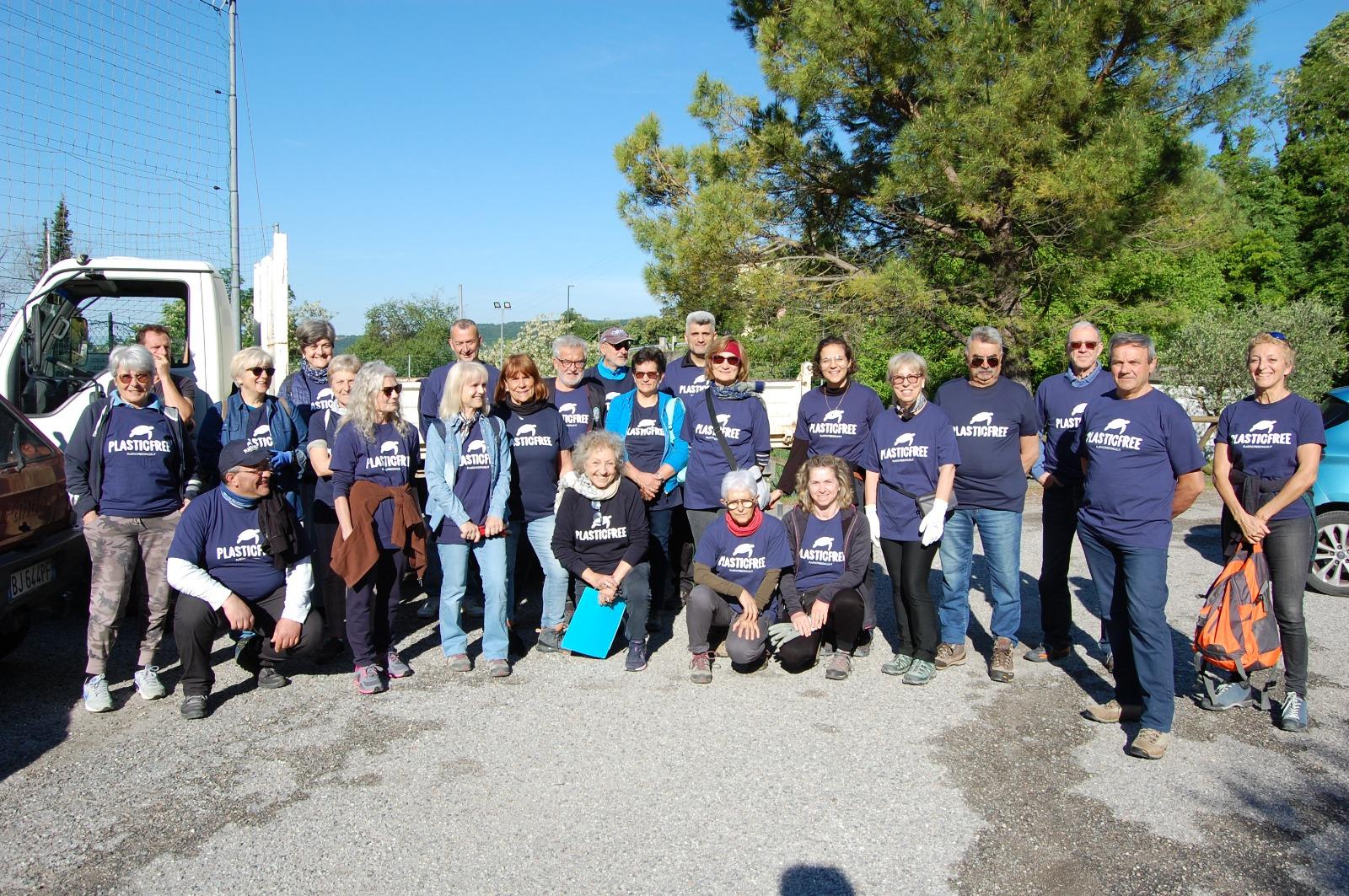 Grande successo per la pulizia ambientale Plastic Free in località Romagnano a Grezzana (VR)